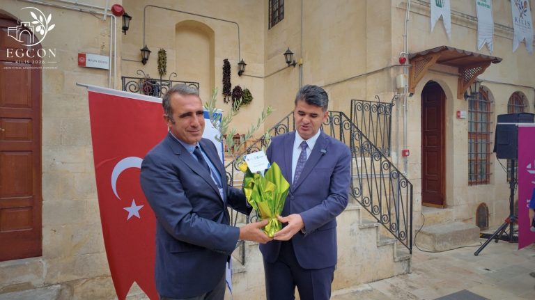 Hediye takdimi
